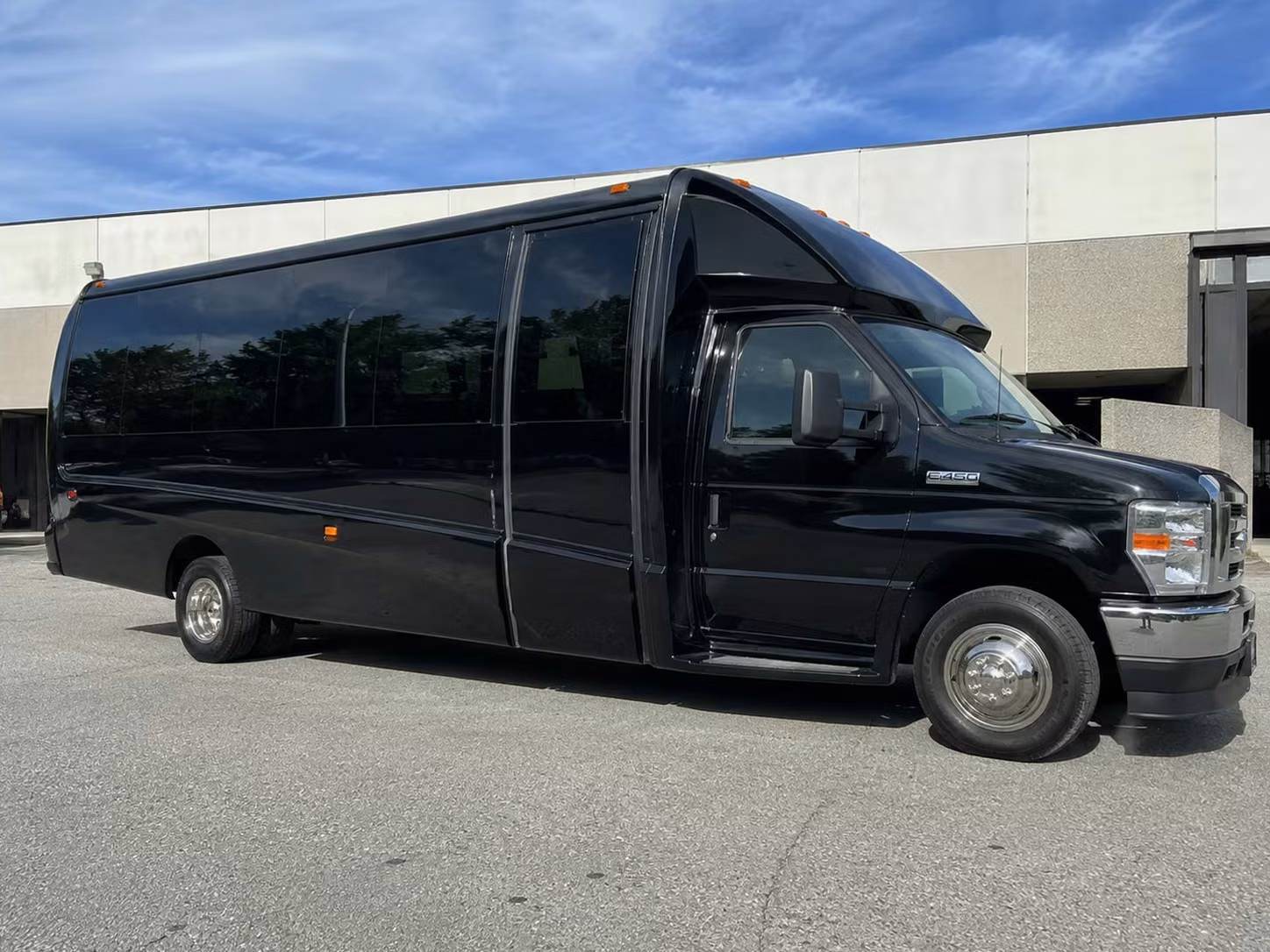 15 passenger minibus