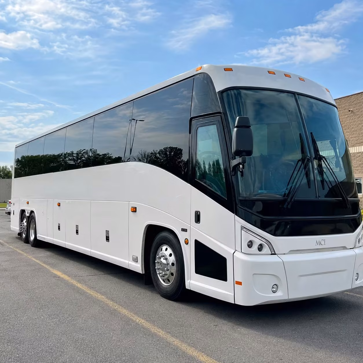 charter buses for concerts at the hollywood bowl kia forum and sofi stadium
