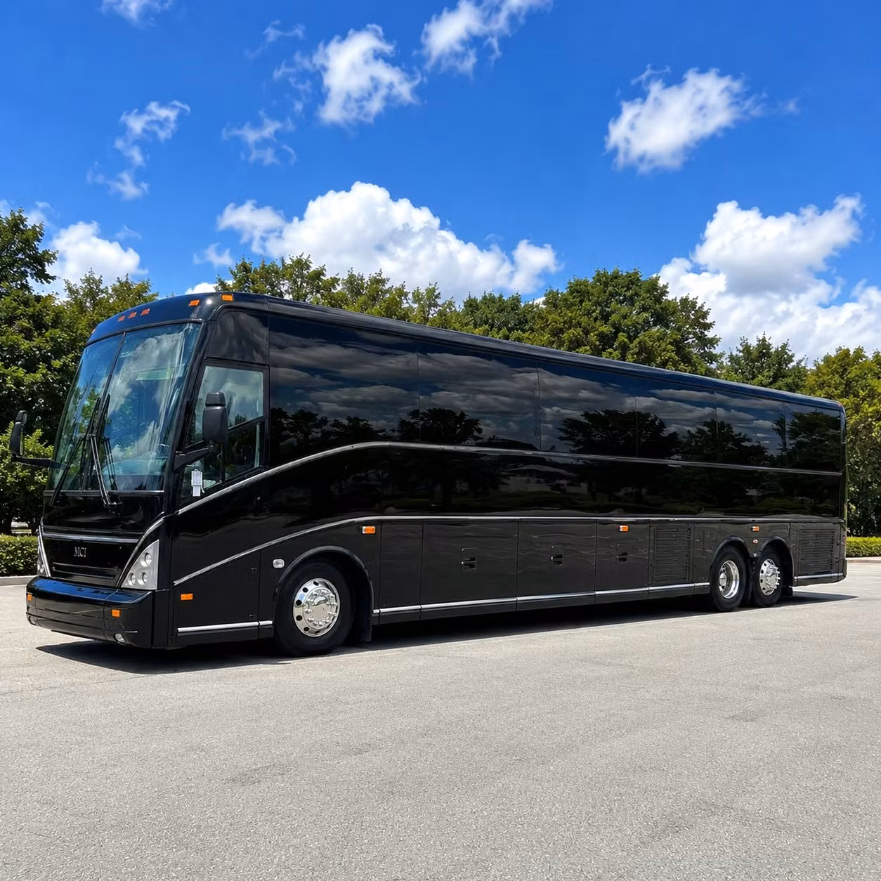 corporate event and conference shuttle bus rentals in oxnard