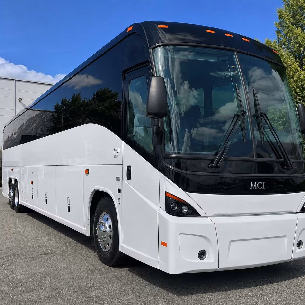 event day employee shuttles for oxnard corporate functions and off site meetings