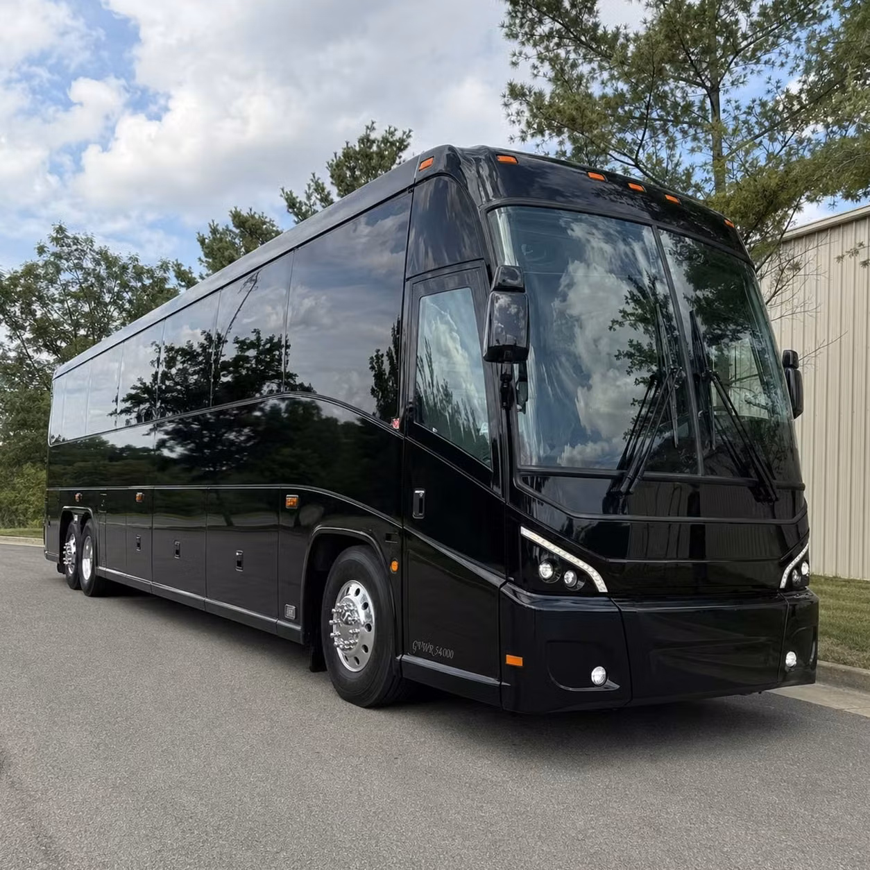 oxnard groups heading to los angeles love having a private bus handle the 101