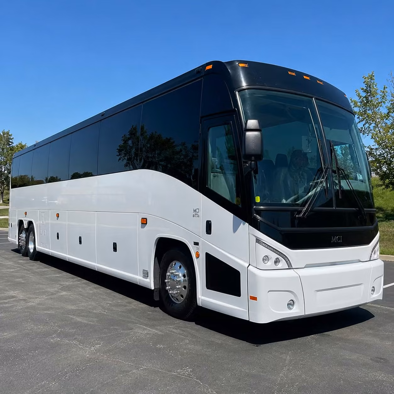 you can find and book airport transportation in oxnard and any nearby city